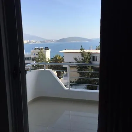 Center Hotel 3*