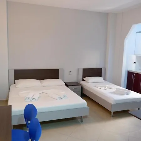 Center Hotel 3*