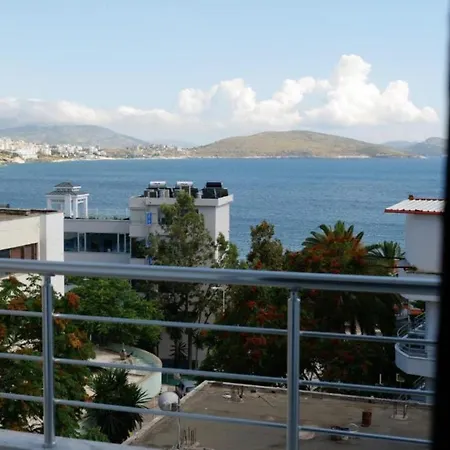Center 3* Sarandë